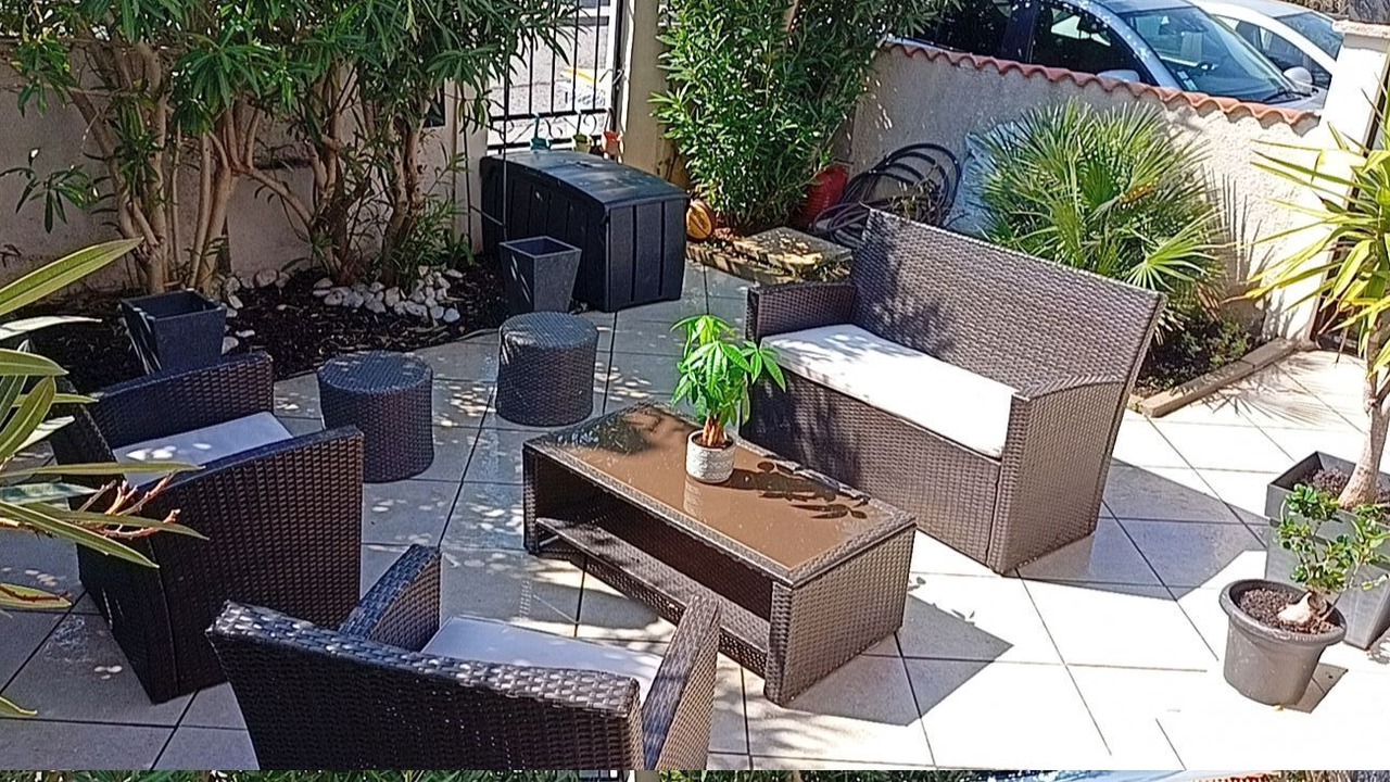 Photo of Patio Balcony in La Peyrade