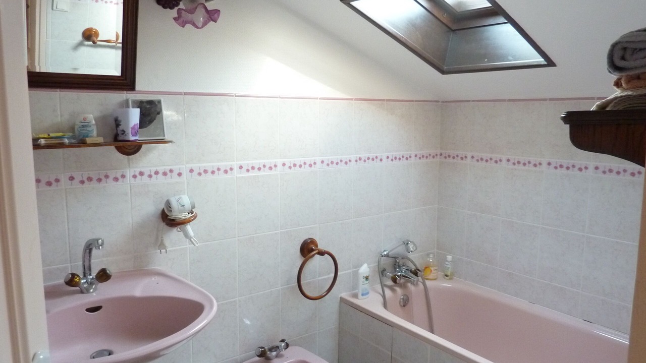 Photo of Bathroom in Paris-l'Hopital