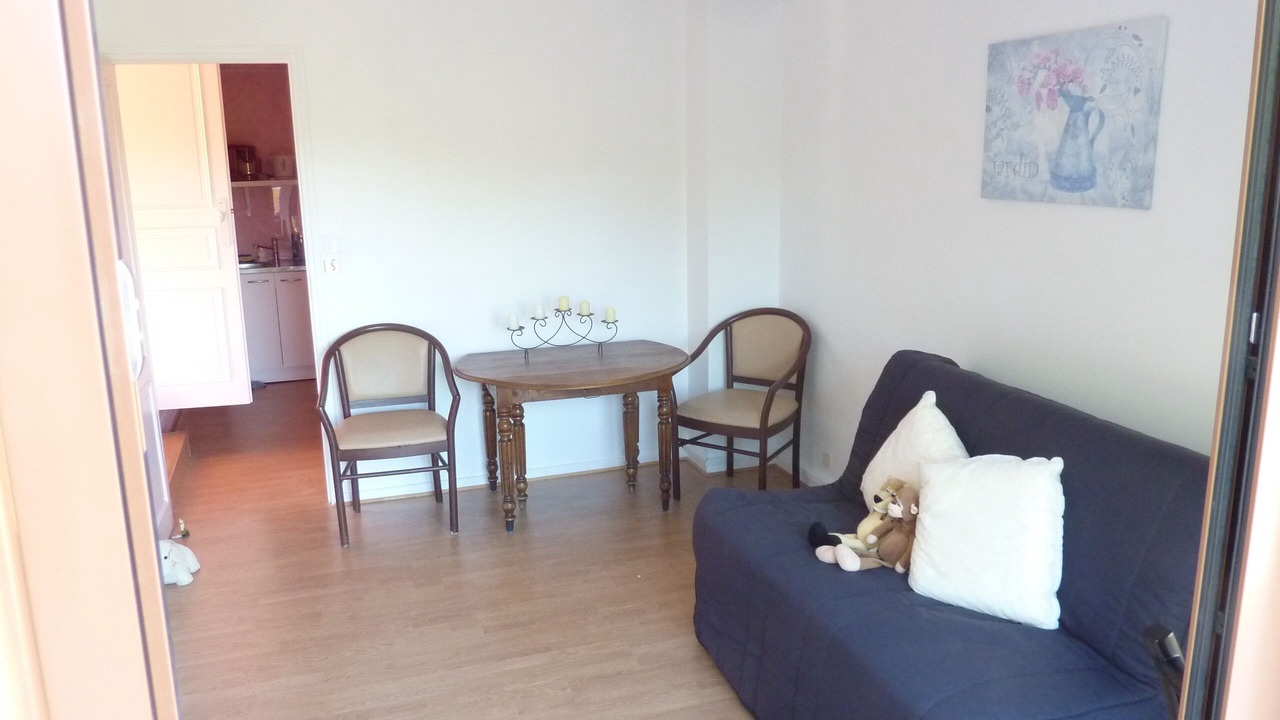 Photo of Livingroom in Paris-l'Hopital