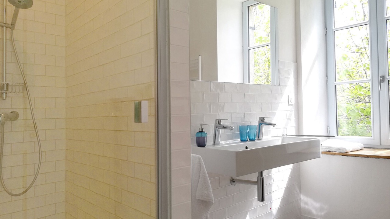 Photo of Bathroom in Saint-Romain