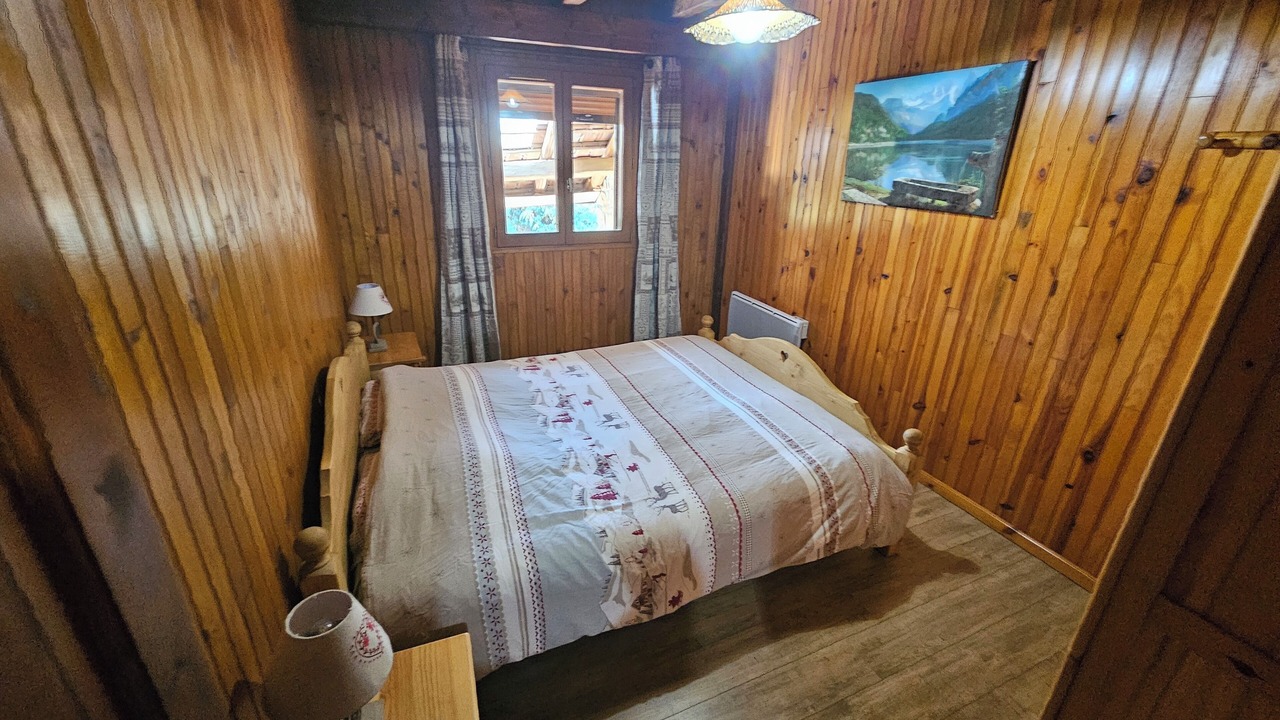 Photo of Bedroom in Felon