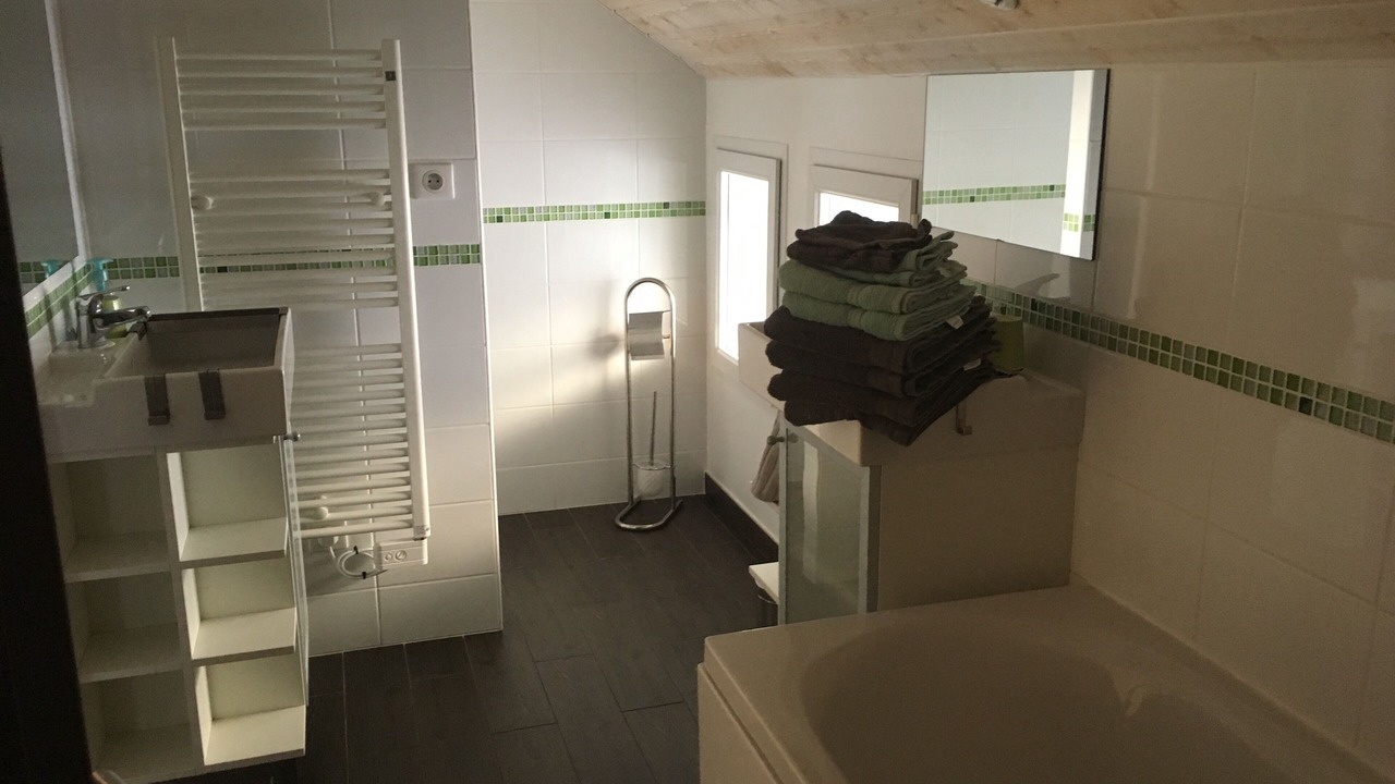Photo of Bathroom in La Teste-de-Buch
