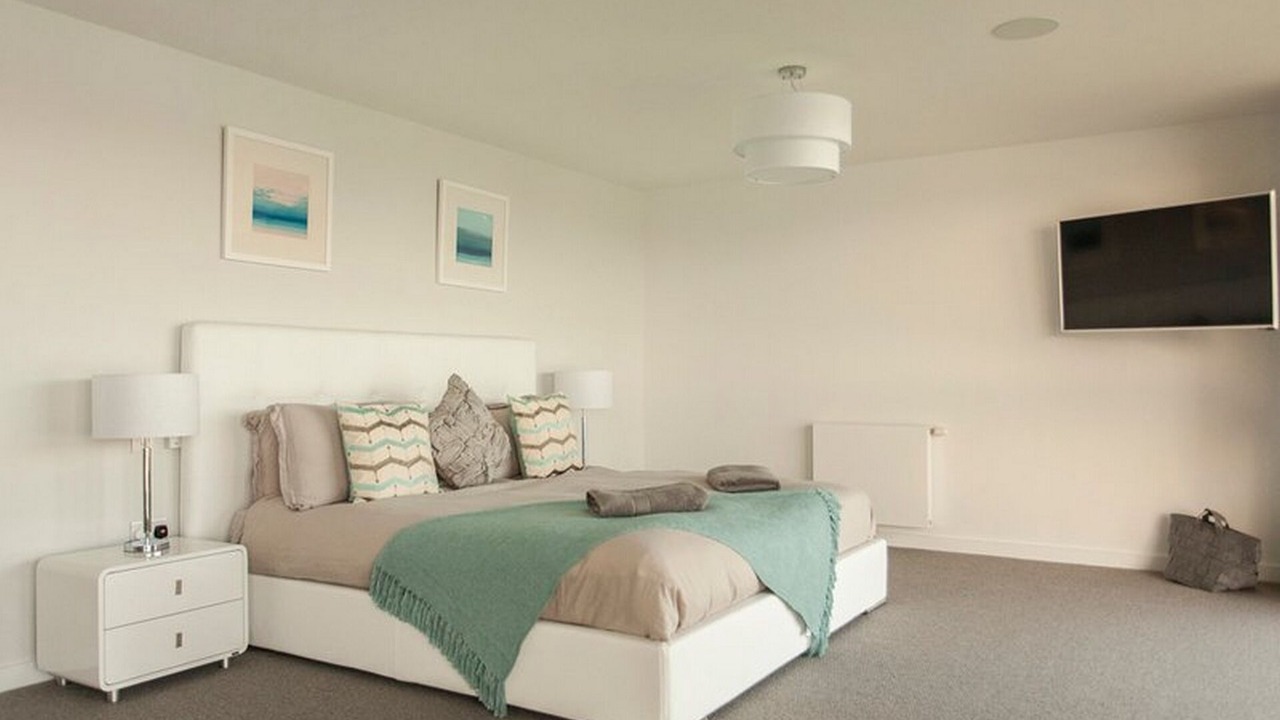 Photo of Bedroom in Lechlade