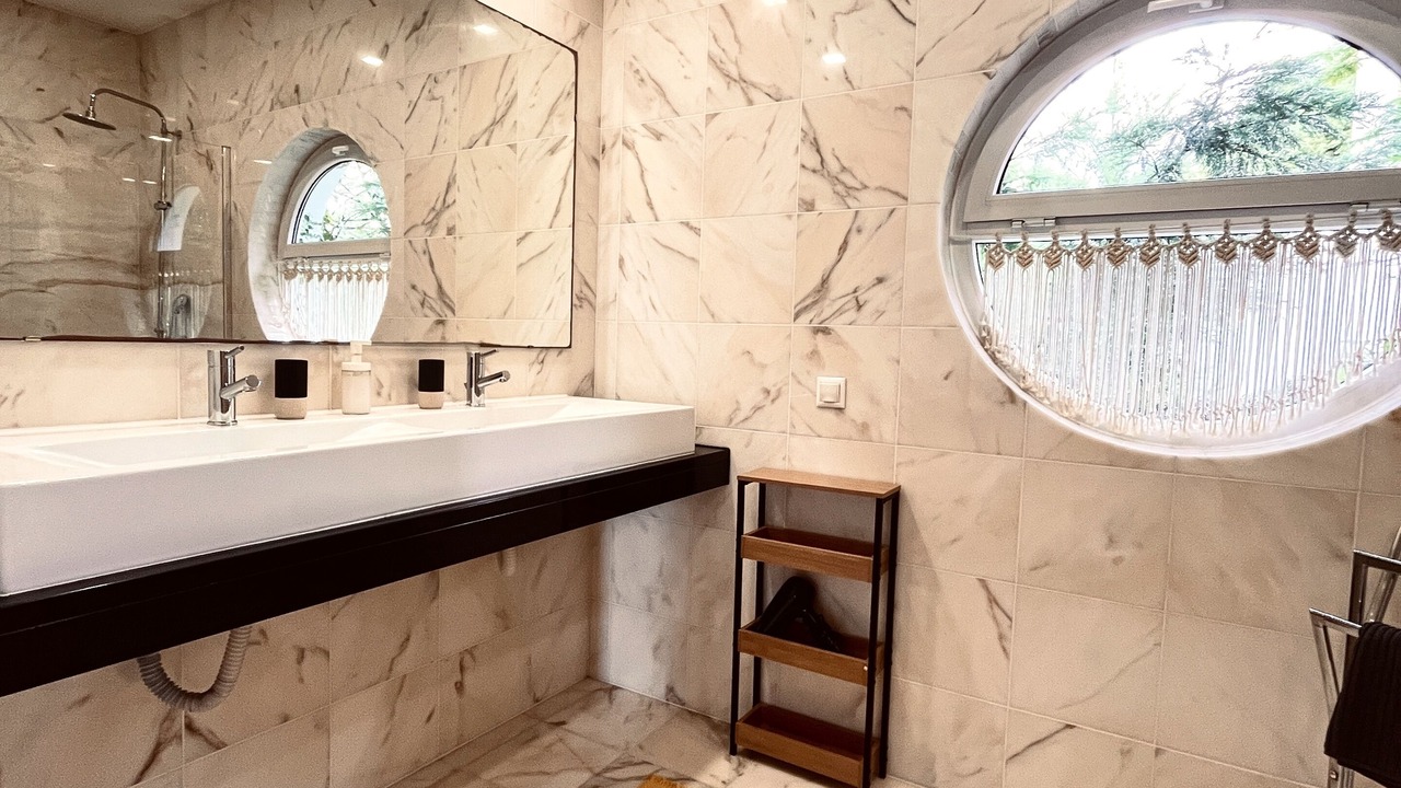 Photo of Bathroom in Pataias