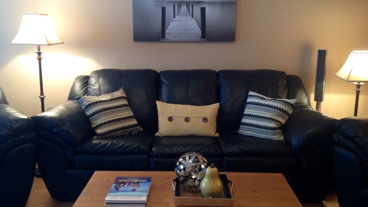 Photo of Livingroom in Okanagan-Similkameen