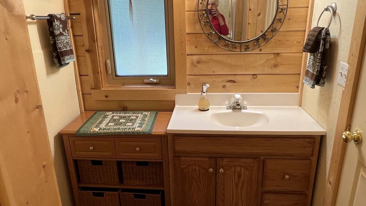 Photo of Bathroom in Silver Gate