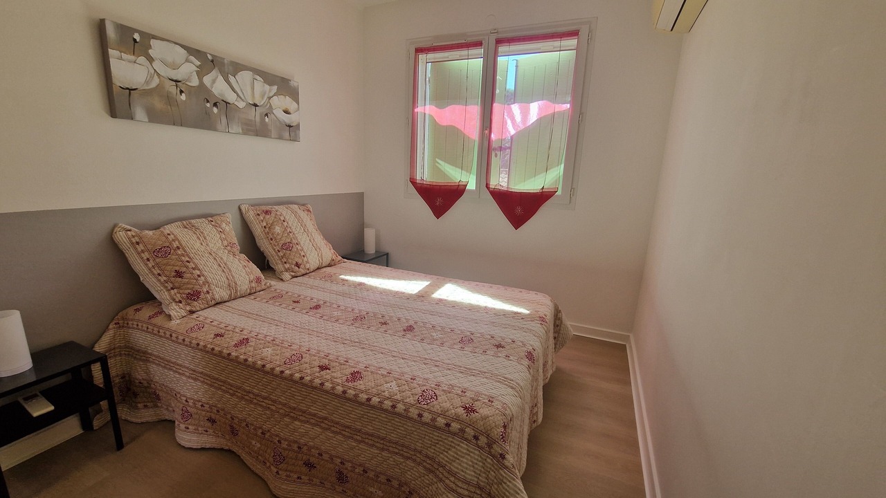 Photo of Bedroom in Le Grau-Du-Roi