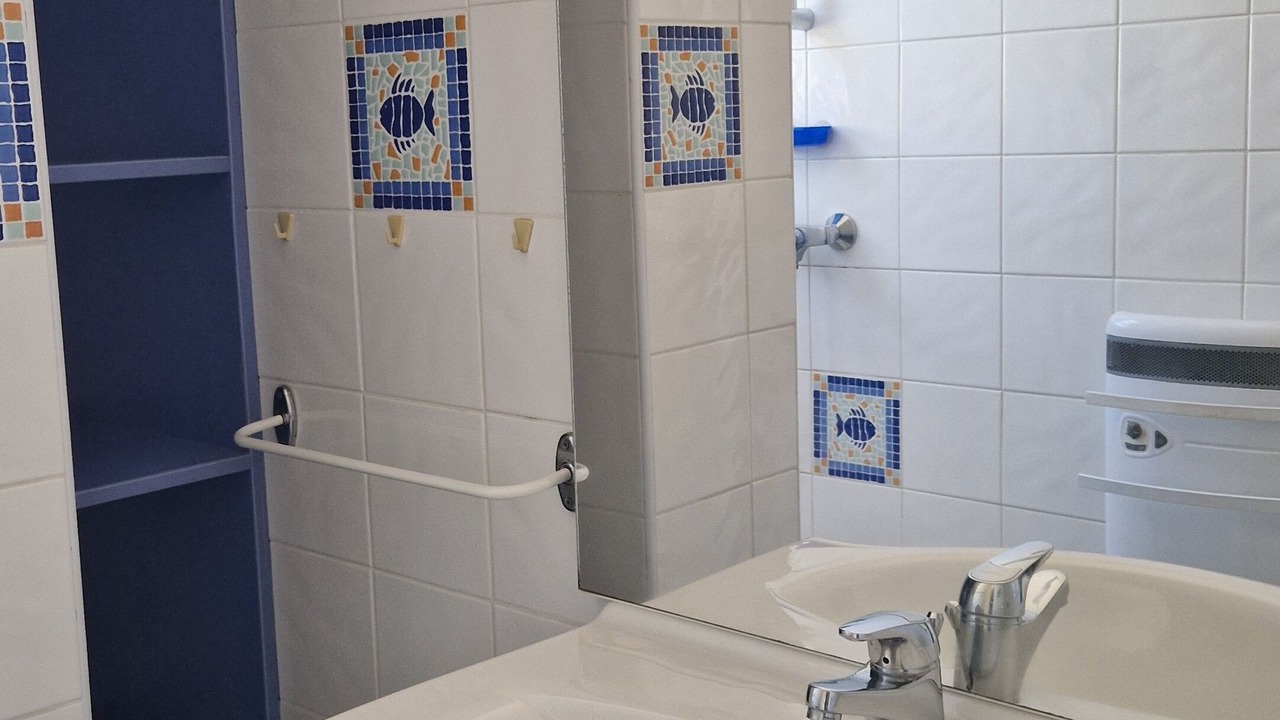 Photo of Bathroom in Le Grau-Du-Roi