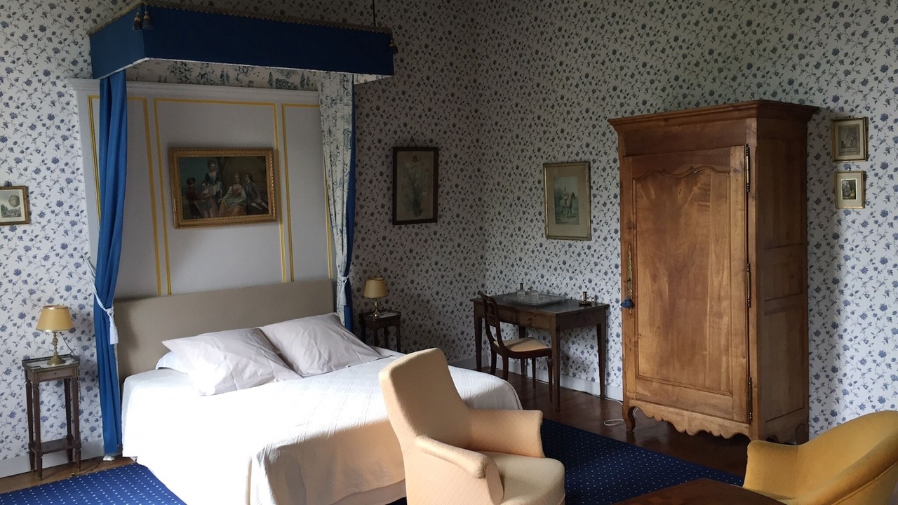 Photo of Bedroom in Asnieres-en-Bessin