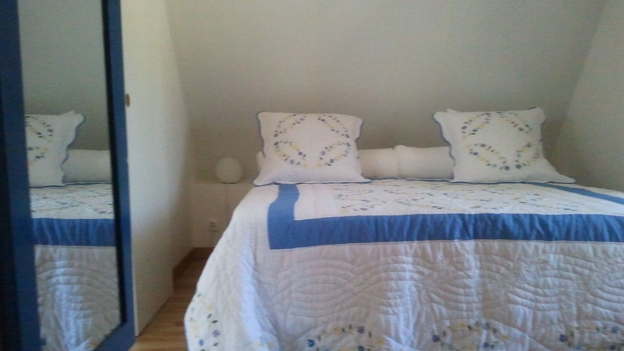 Photo of Bedroom in Dammarie-en-Puisaye