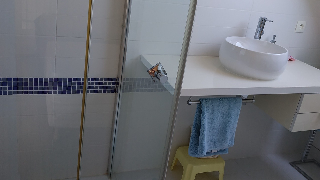 Photo of Bathroom in Dammarie-en-Puisaye
