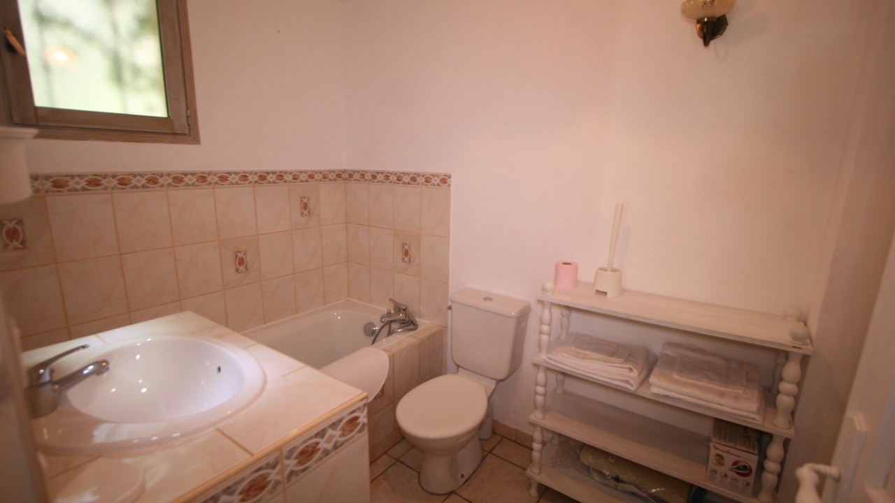 Photo of Bathroom in Cotignac