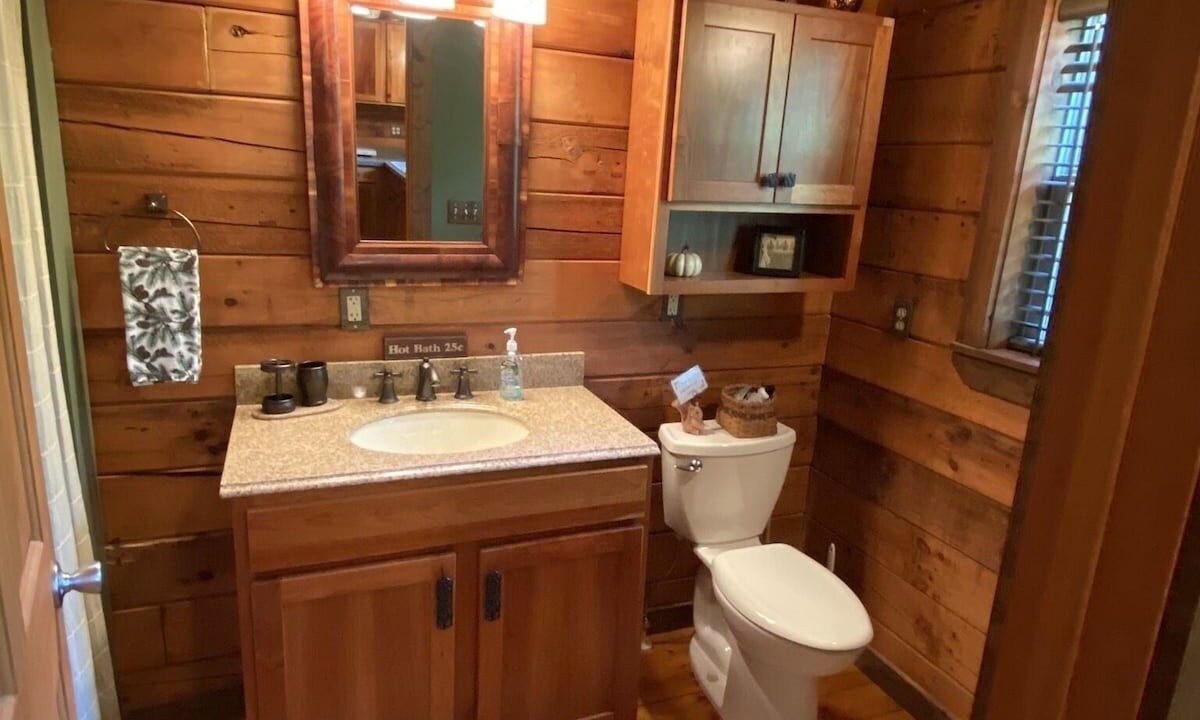 Photo of Bathroom in Logan