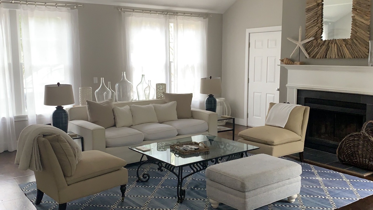 Photo of Bedroom in Wainscott Woods