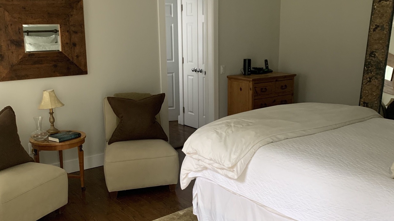 Photo of Bedroom in Wainscott Woods