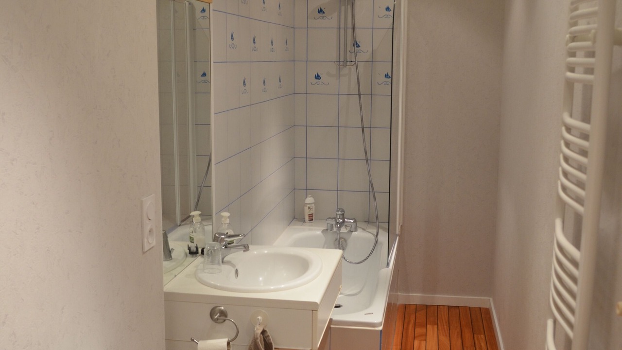 Photo of Bathroom in Genissac