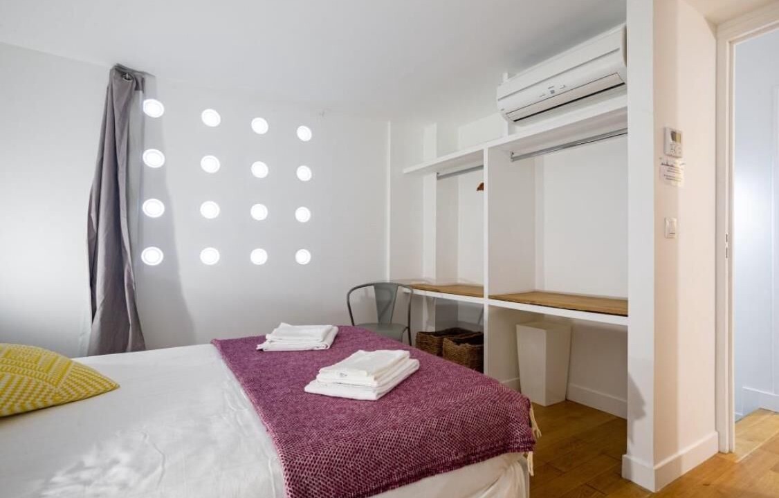 Photo of Bedroom in 11th Arrondissement