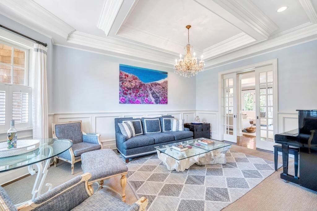 Photo of Livingroom in Water Mill