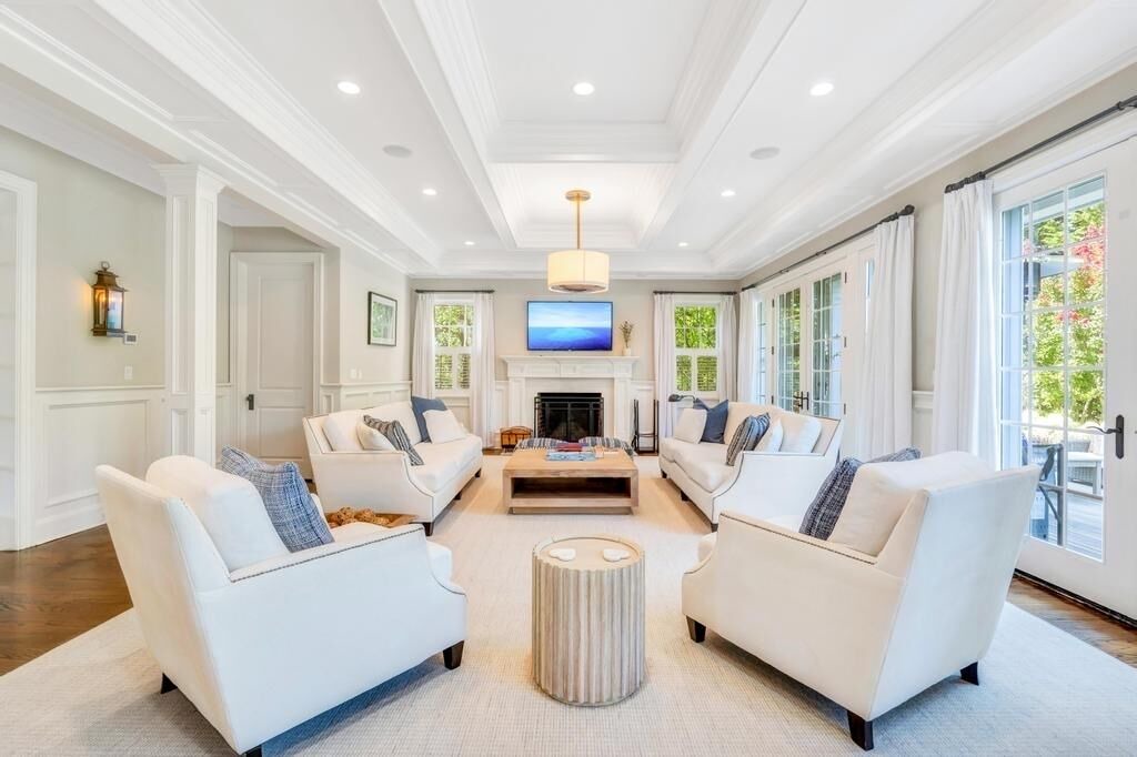 Photo of Livingroom in Water Mill