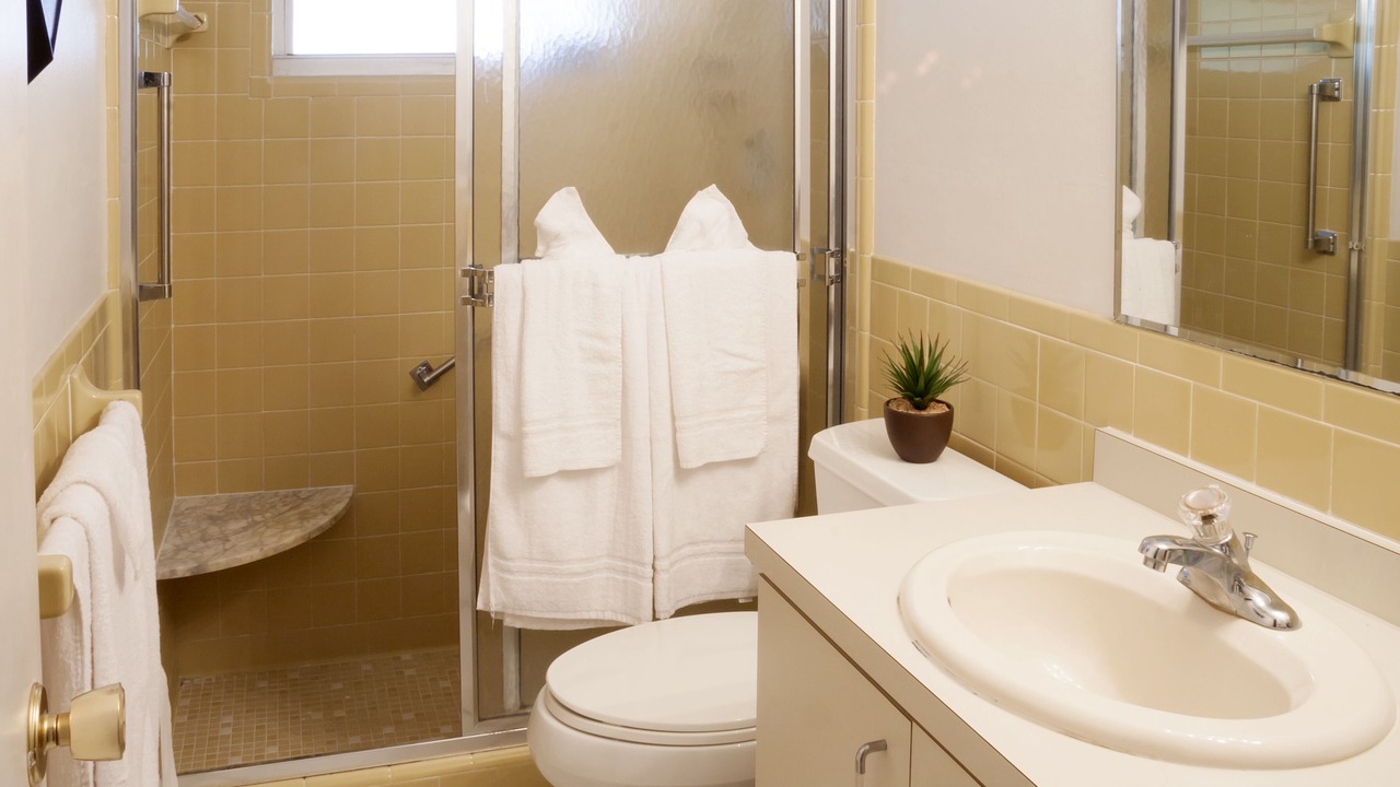 Photo of Bathroom in Venice Gardens