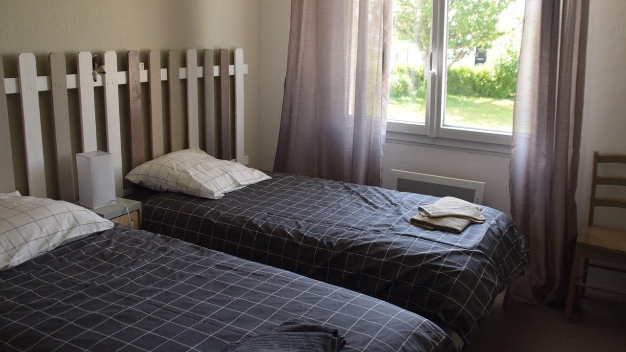 Photo of Bedroom in Plougoulm
