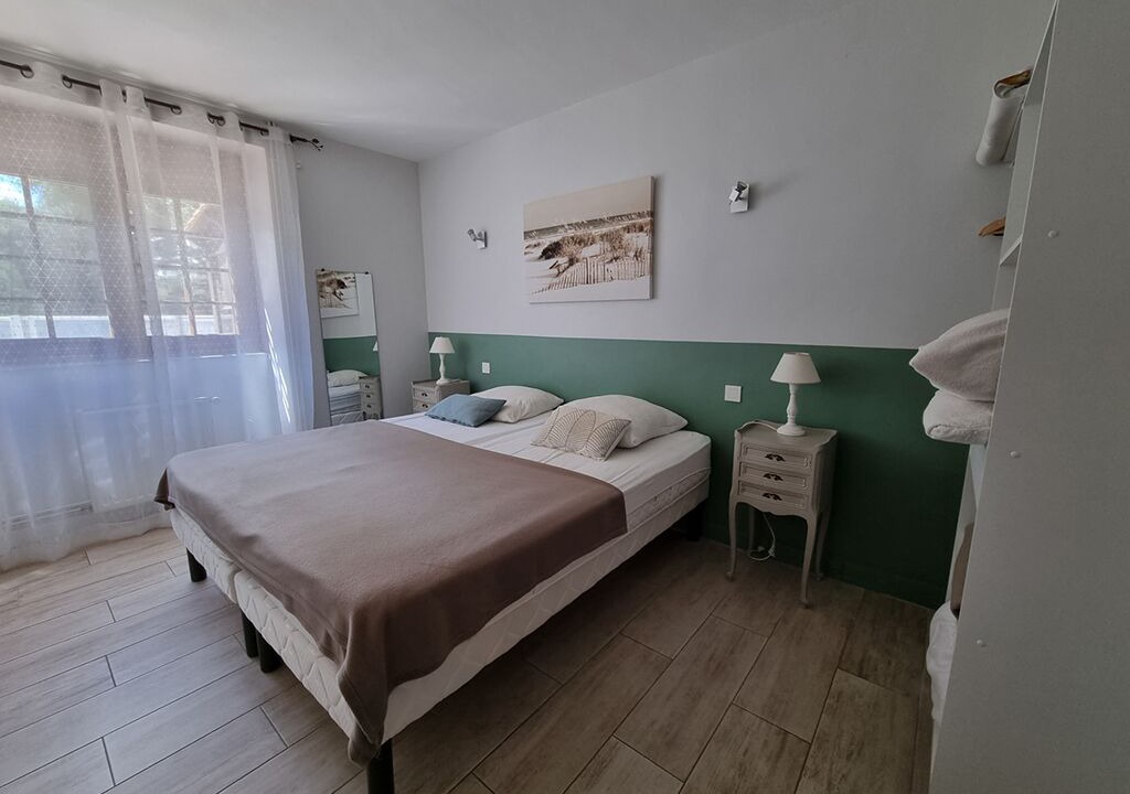 Photo of Bedroom in Saint-Martin-Lars-en-Sainte-Hermine