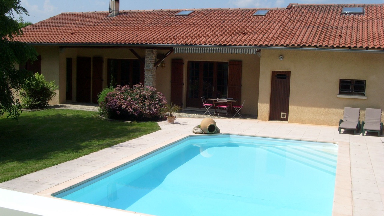Photo of Outdoor in Bout-du-Pont-de-Larn