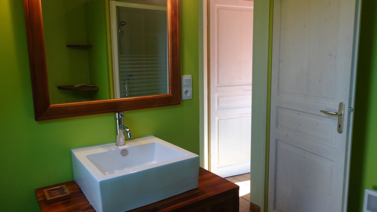 Photo of Bathroom in La Vacquerie