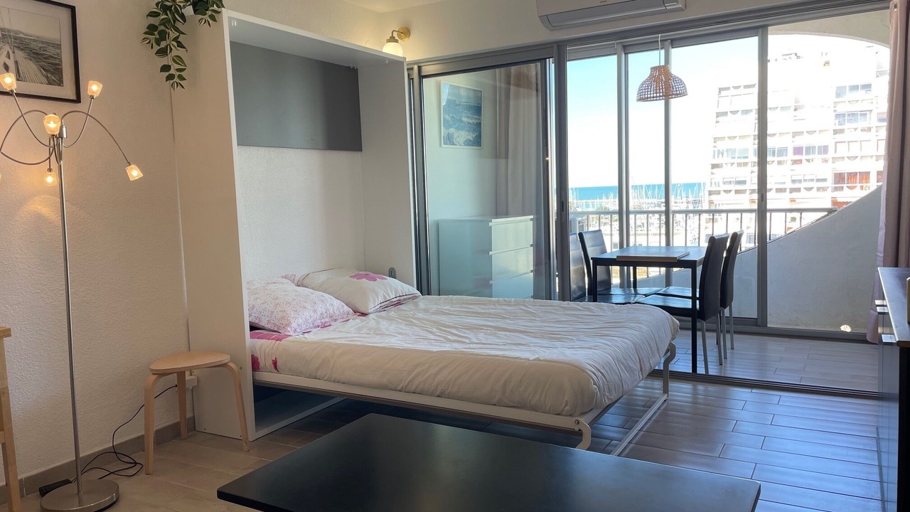 Photo of Bedroom in La Grande-Motte