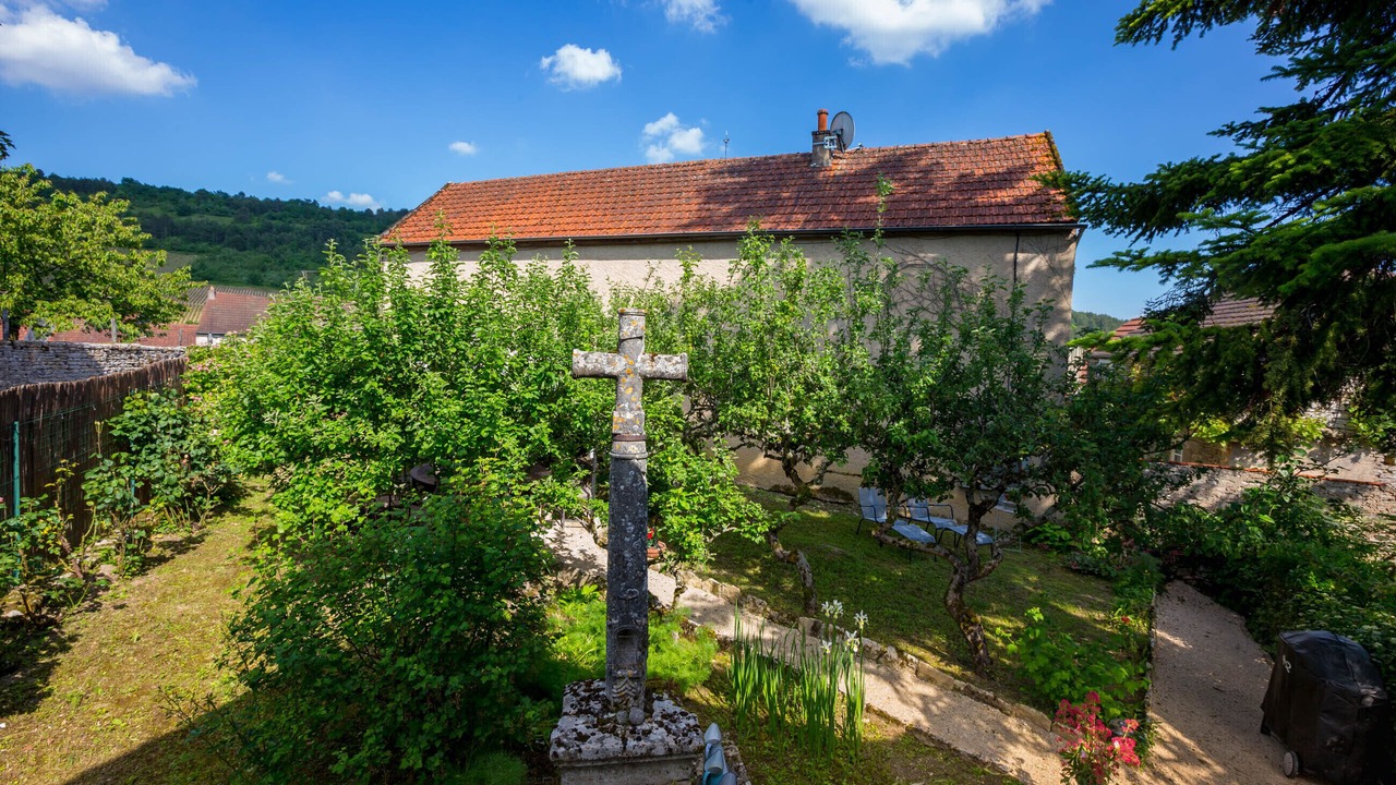 Photo of Outdoor in Nantoux