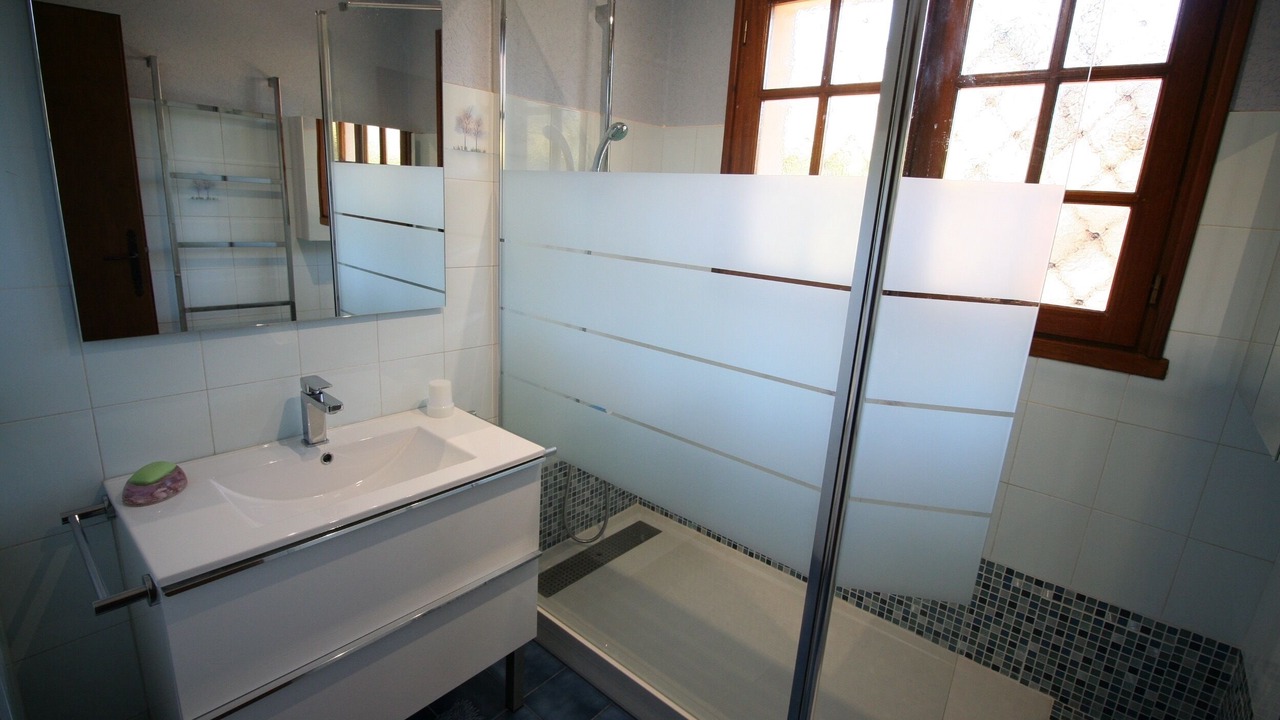 Photo of Bathroom in Le Canon