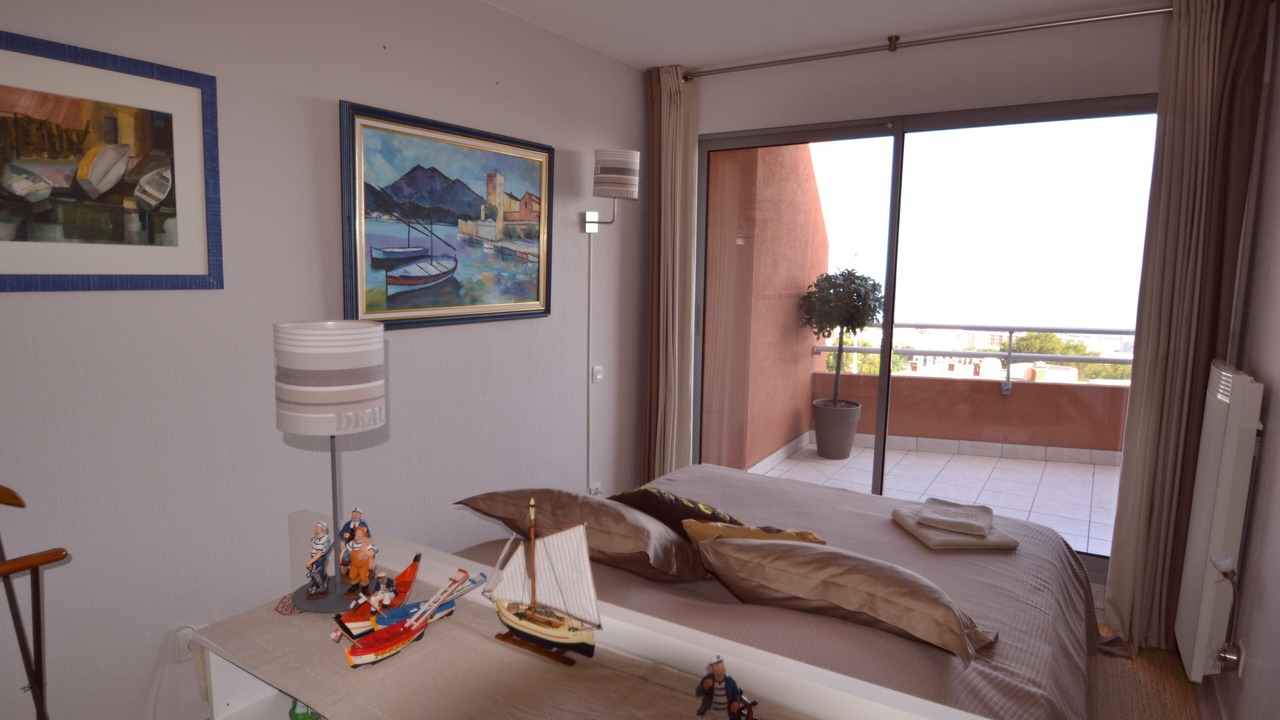 Photo of Bedroom in Sete