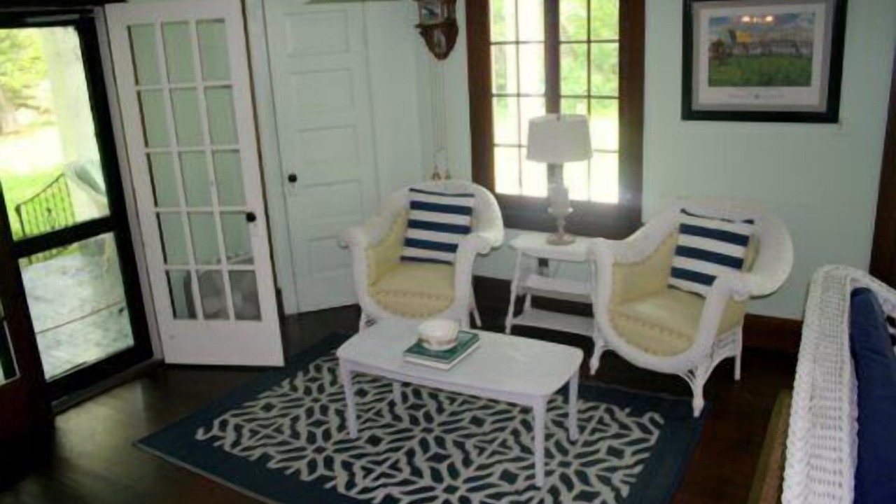 Photo of Livingroom in Fort Erie