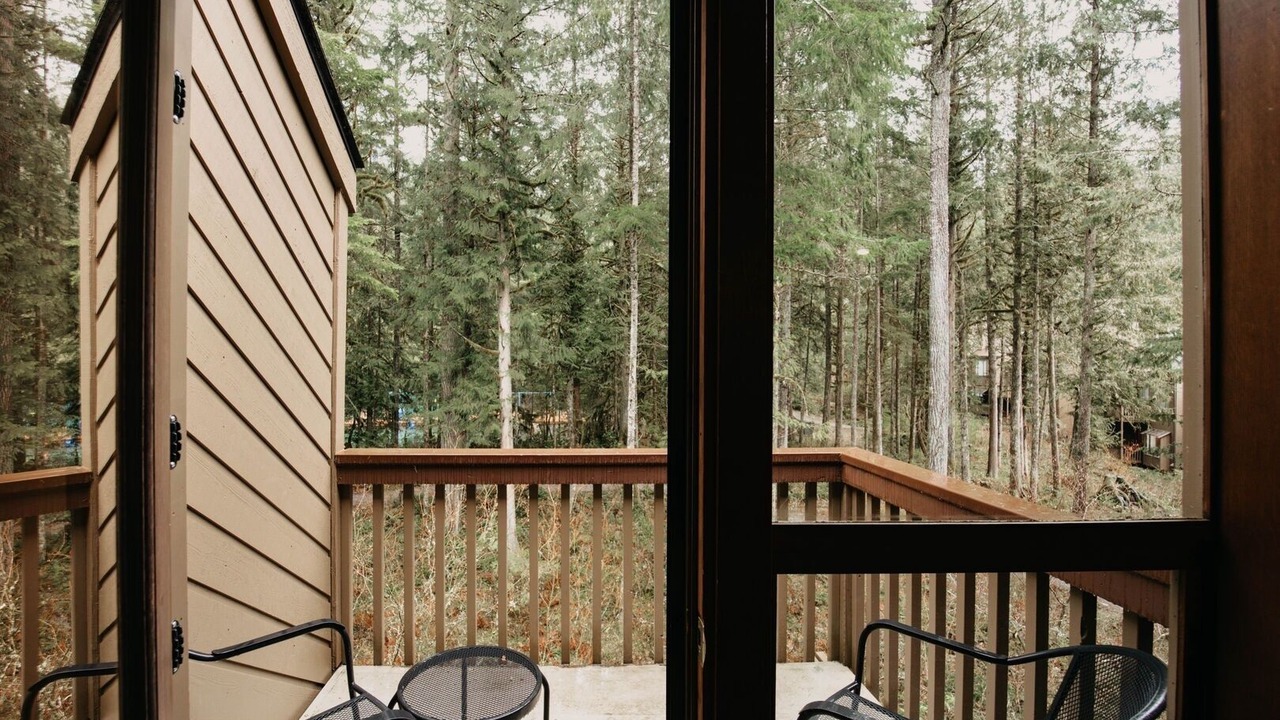 Photo of Patio Balcony in Glacier