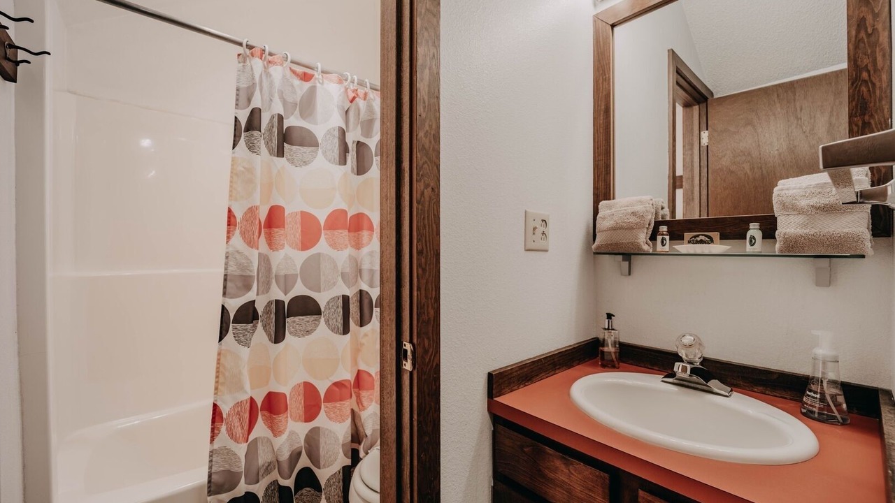 Photo of Bathroom in Glacier