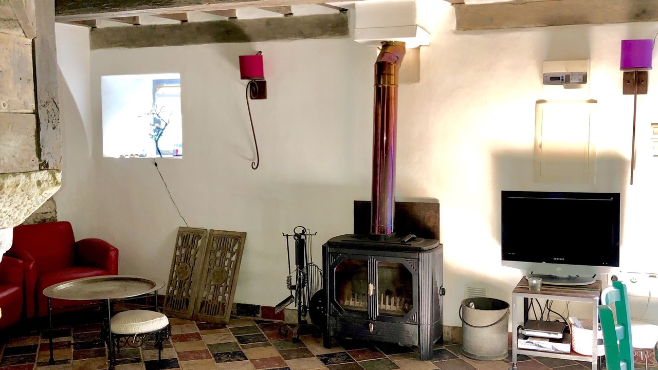 Photo of Livingroom in Courtauly