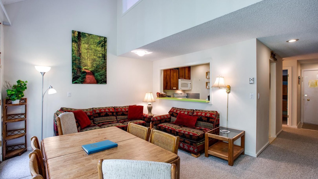Photo of Bedroom in Glacier