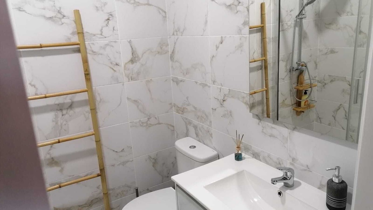 Photo of Bathroom in Bairros