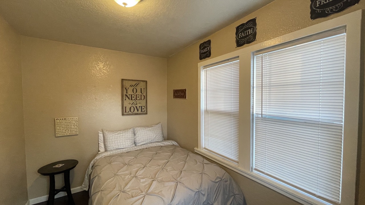 Photo of Bedroom in Dixon