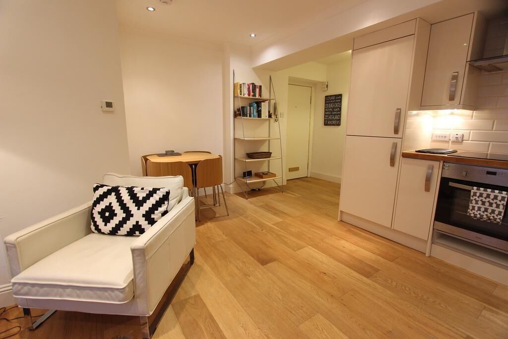 Photo of Livingroom in Old Town