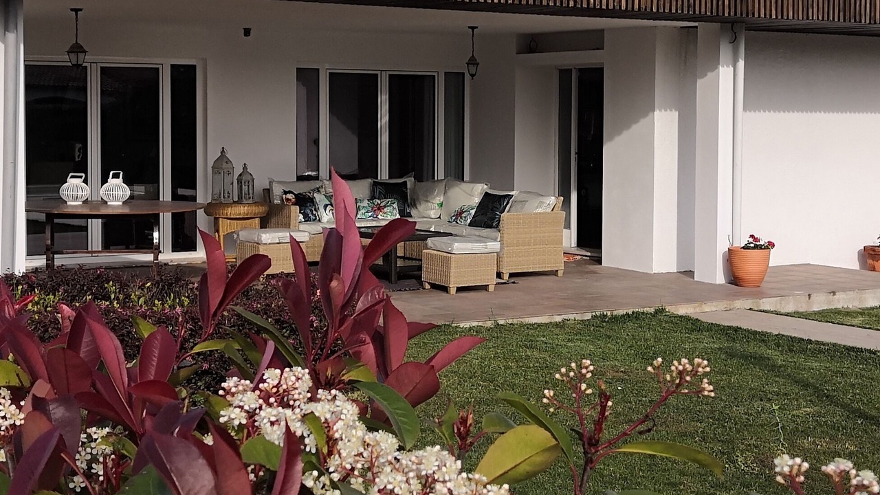 Photo of Patio Balcony in Alquerubim