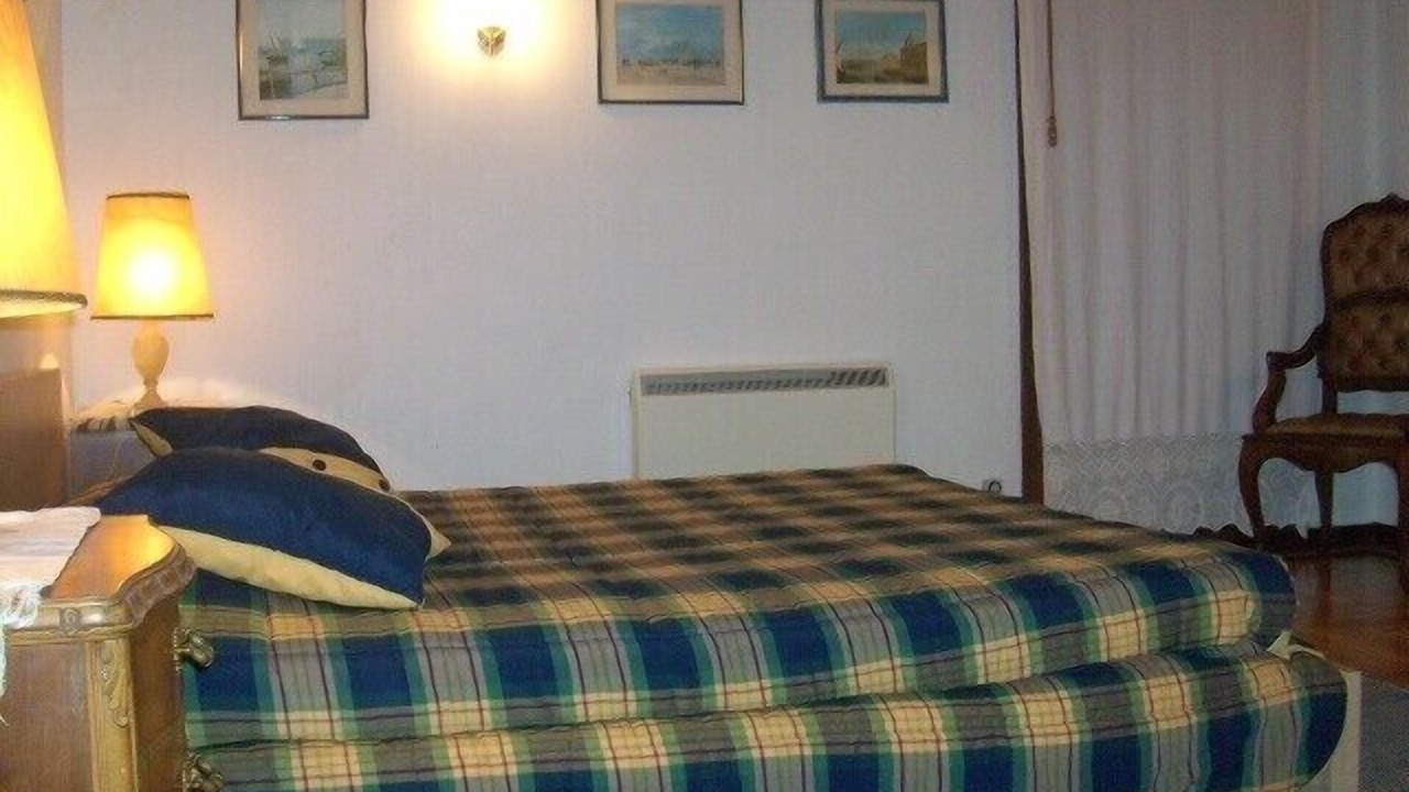 Photo of Bedroom in Santa Maria da Feira