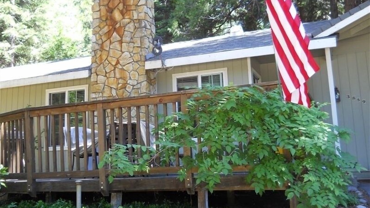 Photo of Others in Pollock Pines