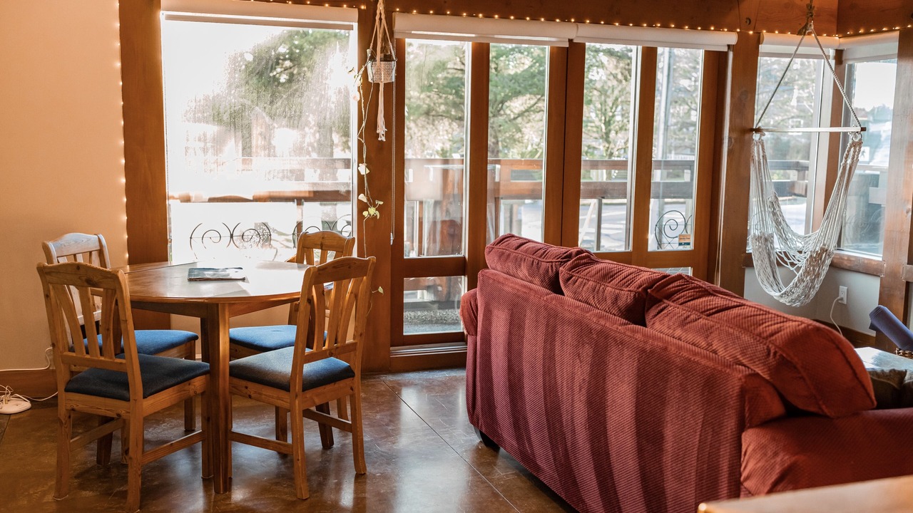 Photo of Livingroom in Ucluelet