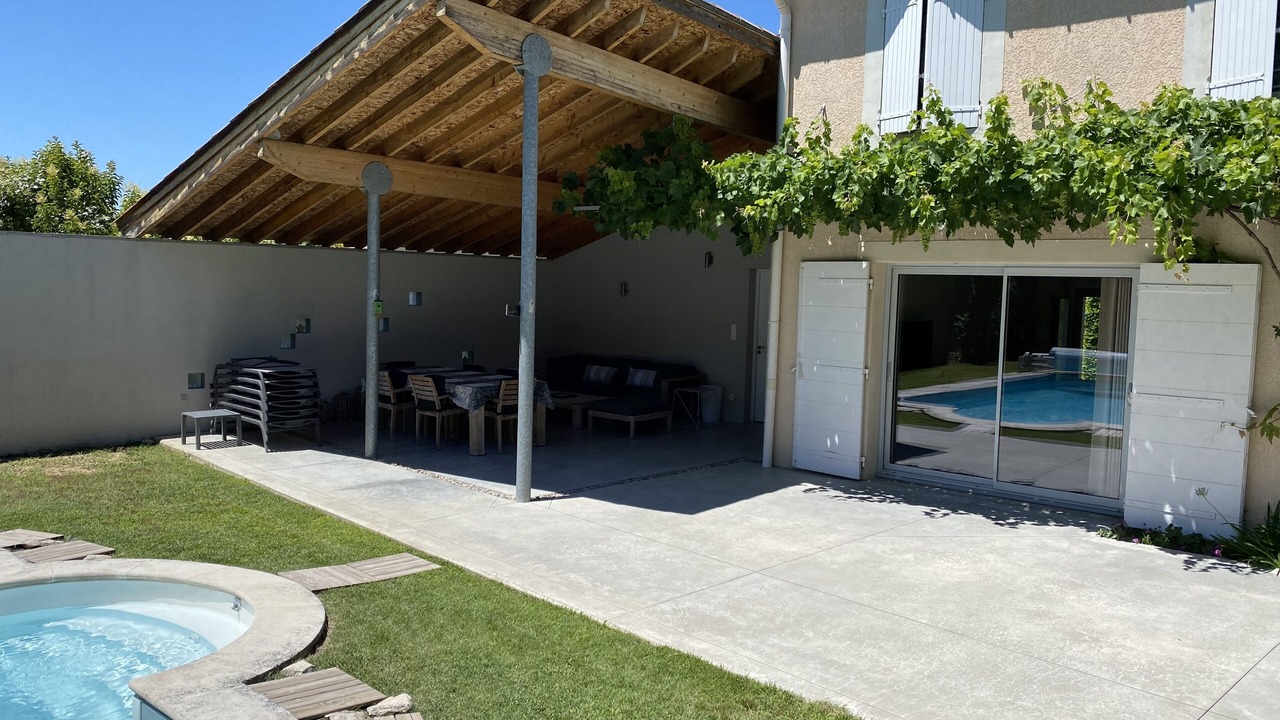 Photo of Outdoor in Lagnes