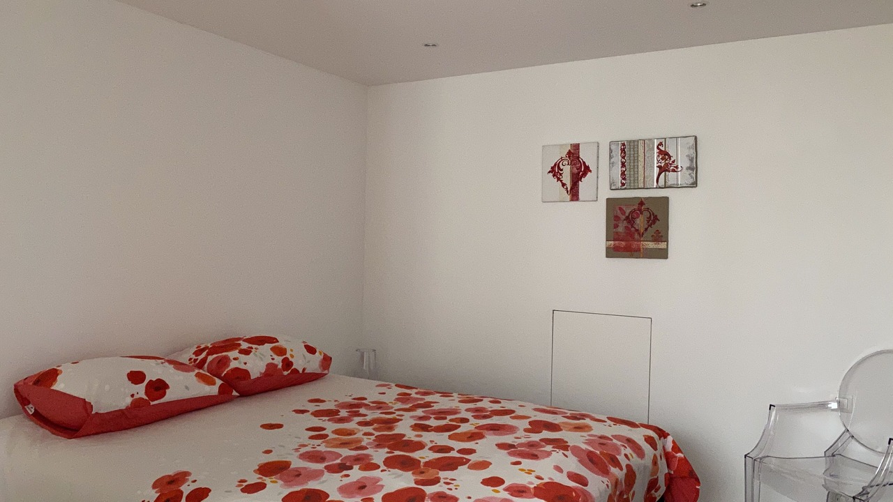Photo of Bedroom in Lagnes