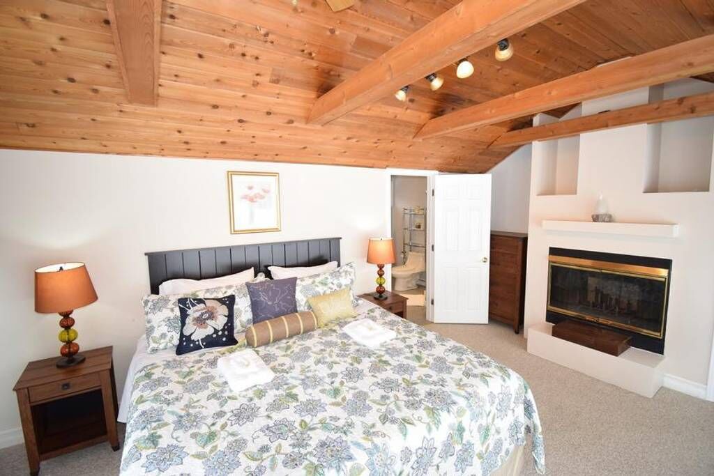 Photo of Livingroom in Historic Old Town
