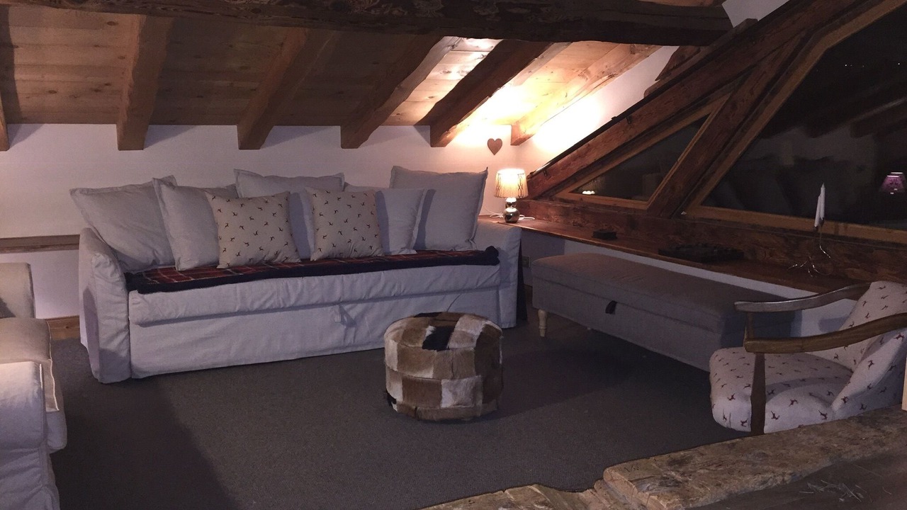 Photo of Livingroom in Great Alpine Road