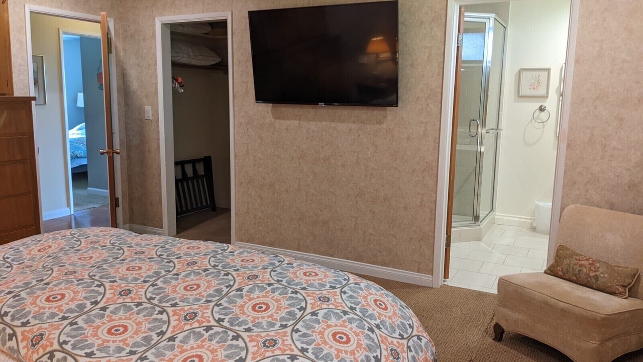 Photo of Bathroom in Lompoc