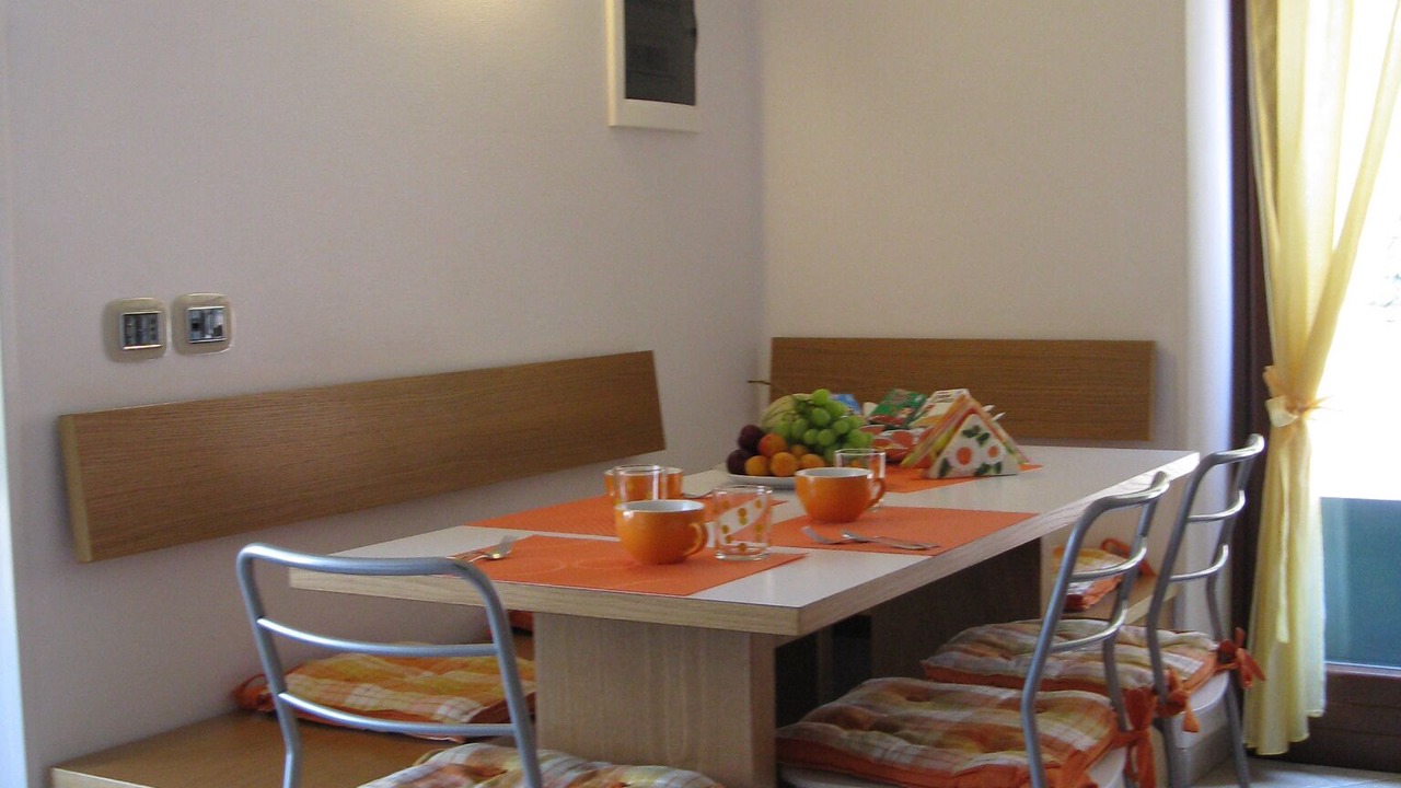 Photo of Others in Cassone